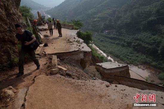 云南鲁甸地震已造成615人遇难 