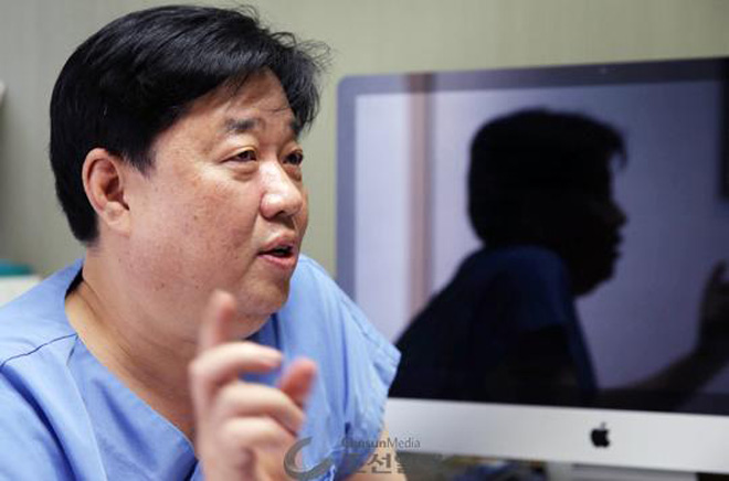 韩国整形医生协会主席车尚勉揭秘了中介和医院如何“狼狈勾搭”