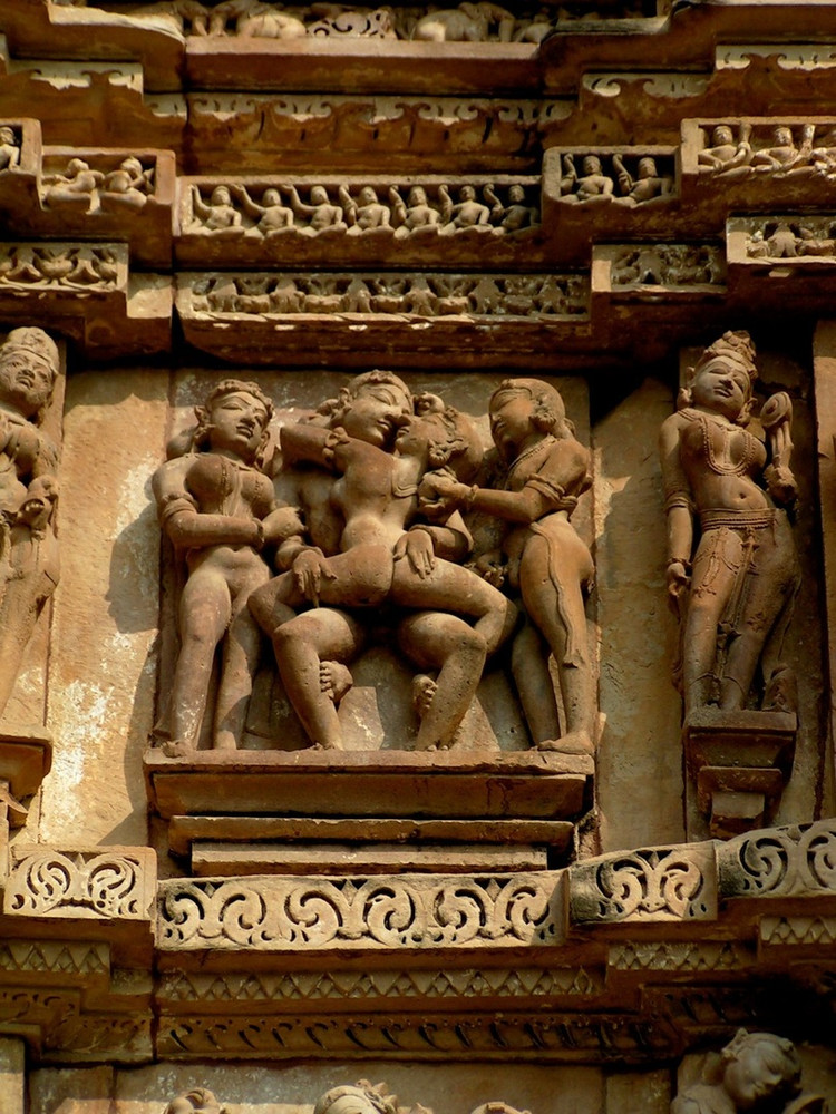 克久拉霍古迹组：印度著名的性爱神庙 - 仰望星空 - 橘郡的山坡 Hills of OC
