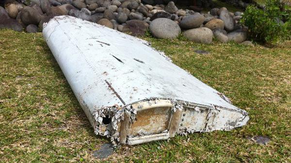 法属留尼汪岛现疑似波音777襟翼 或为MH370残骸